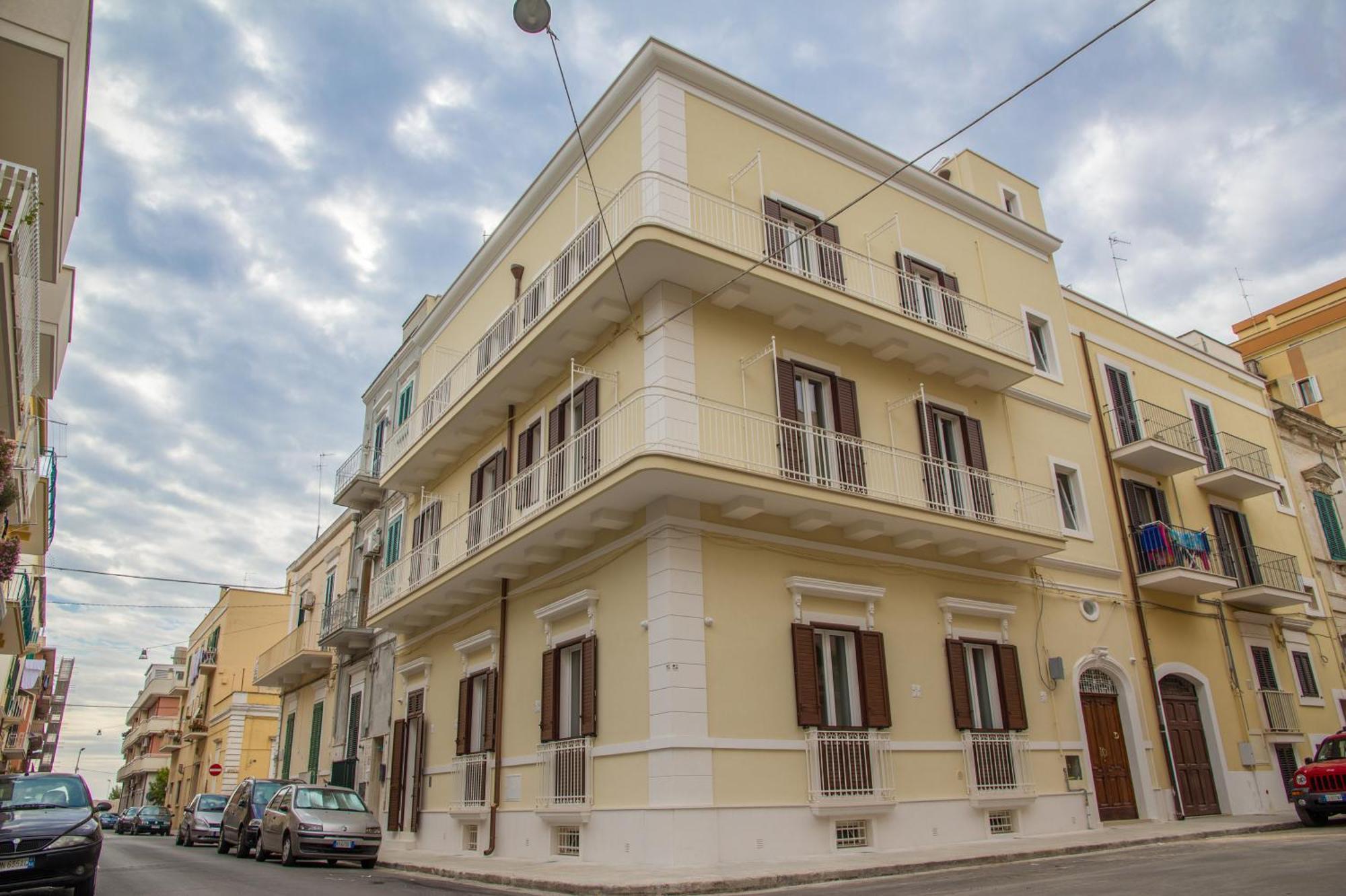 Domusapuliae Apartments Монополи Экстерьер фото