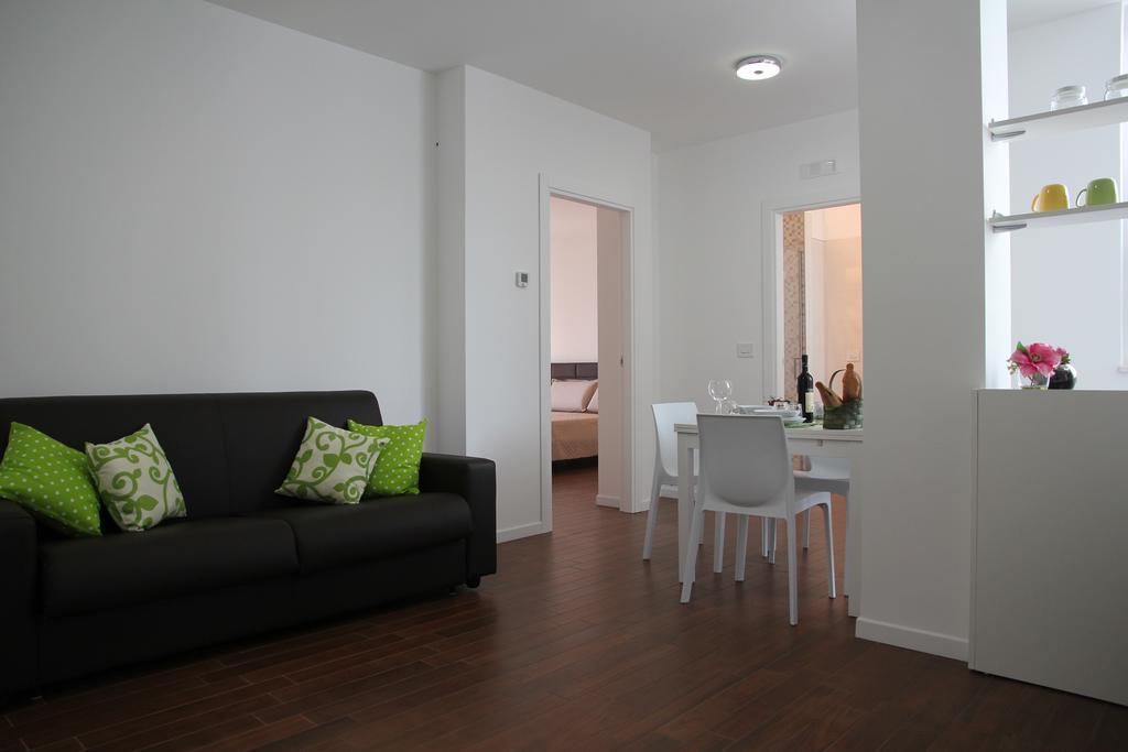 Domusapuliae Apartments Монополи Экстерьер фото